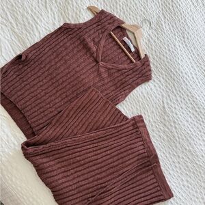 Ribbed Knit Sleeveless Top and Pants Set